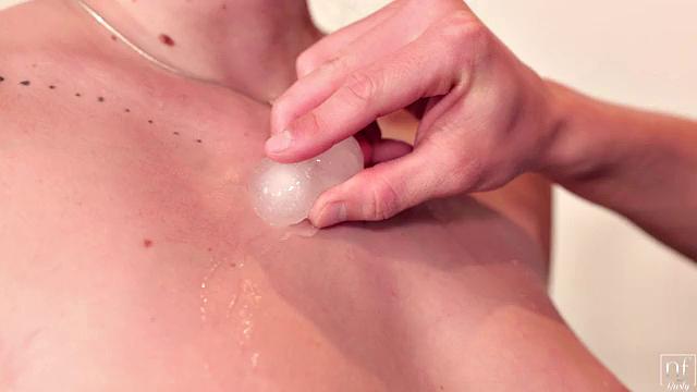 Busty Business - S16:E10