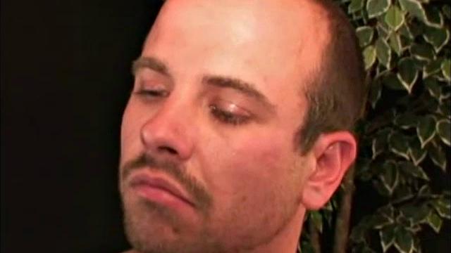 This guy came to my house about a year ago to give me an estimate on some rock work I wanted done. I was surprised when he showed up at my door for this venture. He is 30 years old, 5' 5", and 165 pounds and works as a mason.