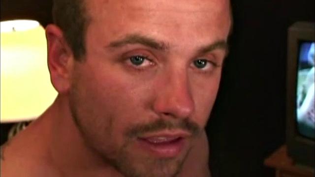 This guy came to my house about a year ago to give me an estimate on some rock work I wanted done. I was surprised when he showed up at my door for this venture. He is 30 years old, 5' 5", and 165 pounds and works as a mason.