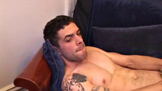 Skater Jesse Beats Off