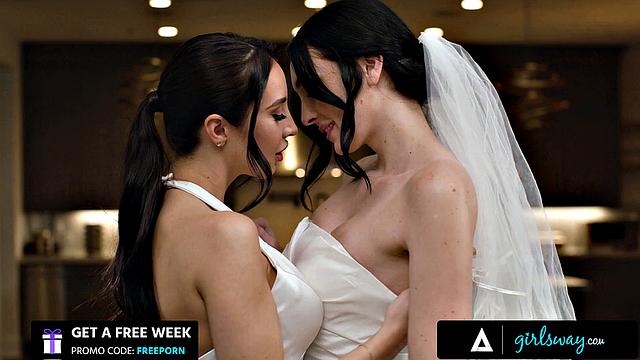 GIRLSWAY - Melissa Stratton & Charlotte Sins Wedding Dream Intense Scissoring & Fingering