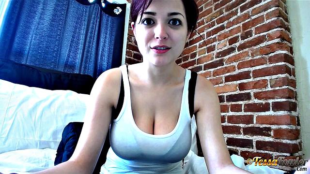 Tessa Fowler - Webcam 11