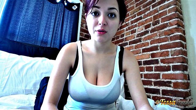 Tessa Fowler - Webcam 11
