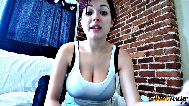 Tessa Fowler - Webcam 11