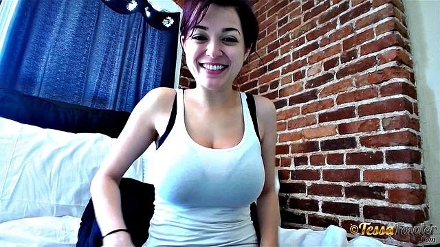Tessa Fowler - Webcam 11