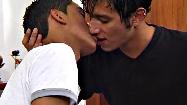 Retro jock pounded by his lover