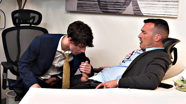 HETEROFLEXIBLE - Straight Cristiano Jerks Off His Boss & Does As He Wants For Promotion