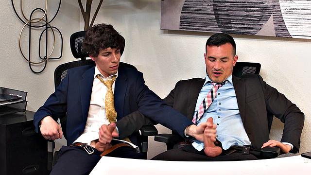 HETEROFLEXIBLE - Straight Cristiano Jerks Off His Boss & Does As He Wants For Promotion