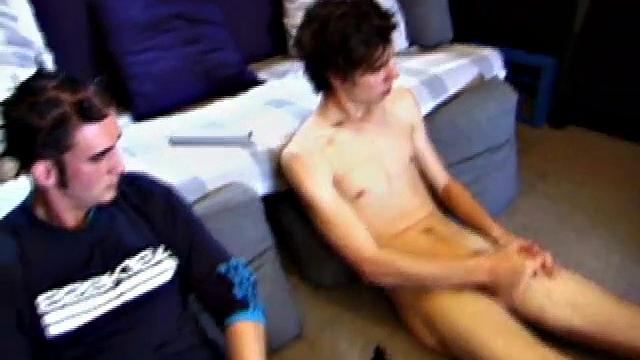 Jayden has just started getting into his porn video when Lukas shows up. Innocent-looking Jayden, with his fresh face and long hair, makes a nice contrast to the goateed Lukas, who shows up with spiked hair and an edgy punk look.
