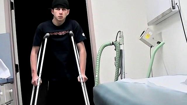 Foot Cast for Evan in Need - Evan Heinze and Ian Madrox