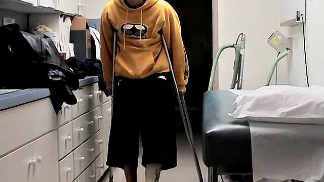 Foot Cast for Evan in Need - Evan Heinze and Ian Madrox