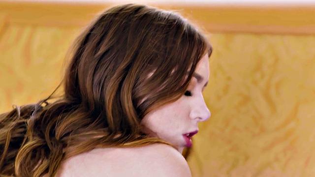 Skinny 21yo GF fucked in pussy after being licked