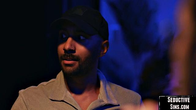 Beauty babe gets pussydestroyed