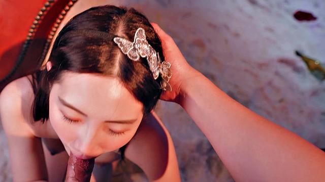 Li Er Is Sleeping Beauty Who Needs Some Cock