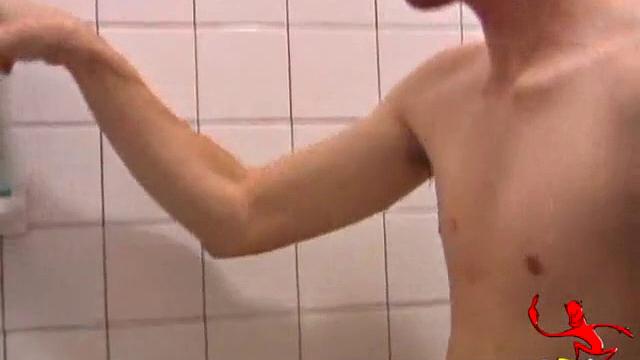 Amateur Shower Jacking