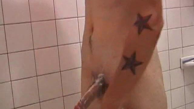 Amateur Shower Jacking