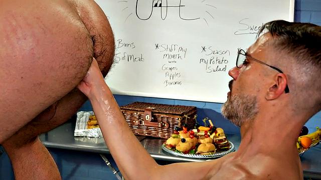 Rimjob fisting DILF fucks gaydaddy with hard fist