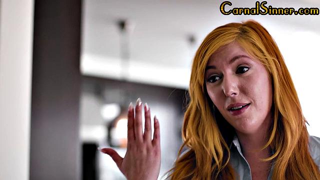 Sexy lesbians pussylicking in threesome