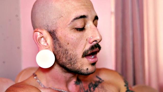 TS man with strapon nails babe after getting pussylicked