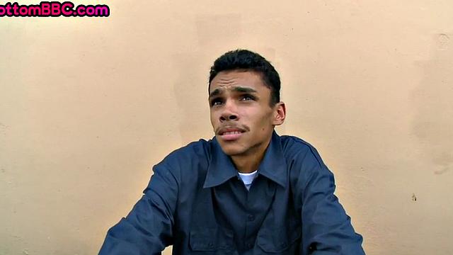 Black amateur stud fucked outdoors after being picked up