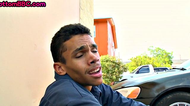 Black amateur stud fucked outdoors after being picked up