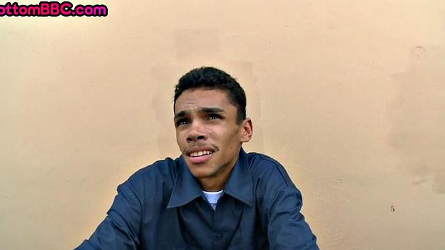 Black amateur stud fucked outdoors after being picked up