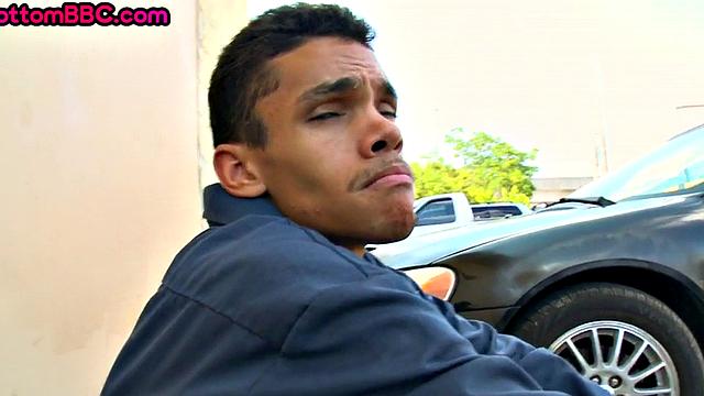 Black amateur stud fucked outdoors after being picked up