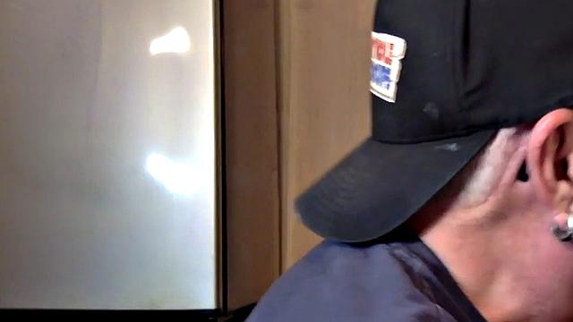 Homemade gloryhole DILF sucks cock at home in closeup