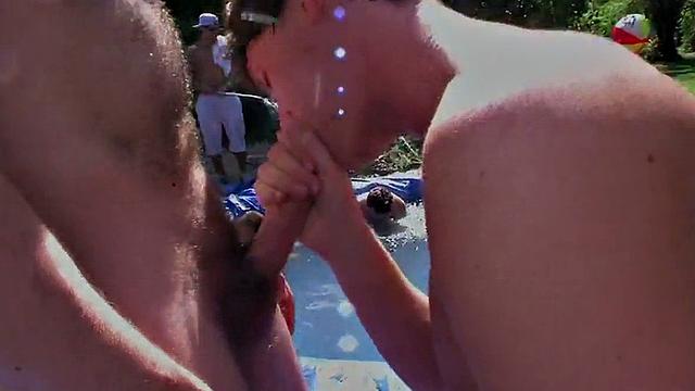 Str8 stud sucks for voyeuristic fraternity outdoor