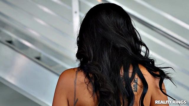 Amirah Likes Bareback