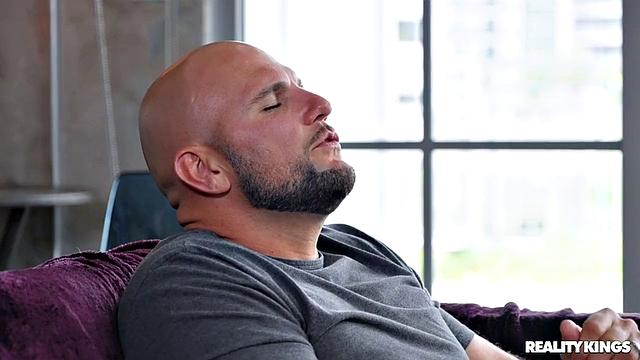 Amirah Likes Bareback