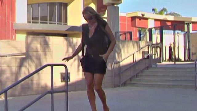 Аврора, Келли и Мэдисон: дымят, скачут и шутят без стеснения