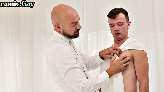 Religious mason barebacks stud's asshole after ritual