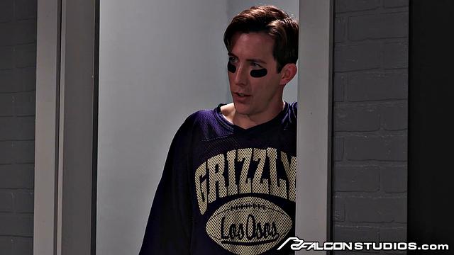 FalconStudios - HOT Hunk Raw Fucks Cute Jock's Sweet Ass