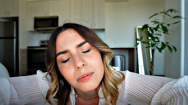 chanel camryn радует своего папика сочным минетом и жёстким аналом