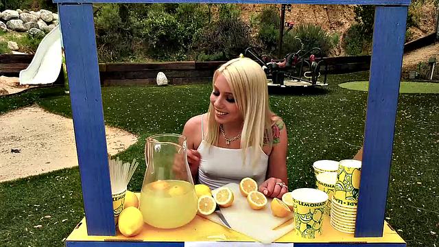 Petite Blonde Teen Gives A Blowjob and Hardcore Fuck With Her Lemonade