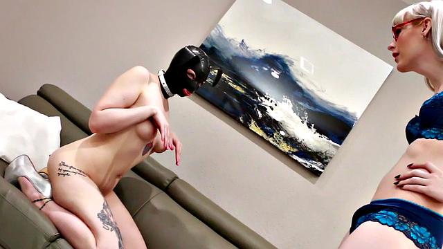 TS domina sucked by submissive lady in puppy play