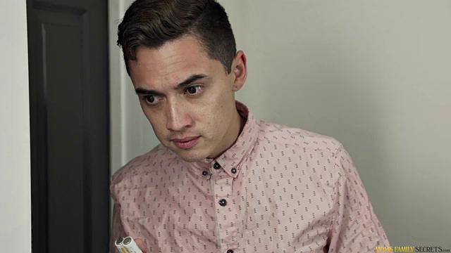 Moms Battery-Powered Orgasm - S1:E5