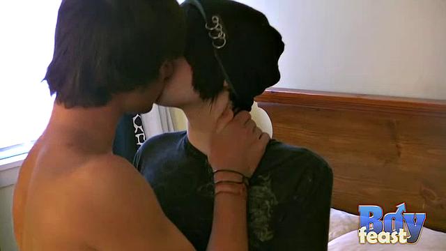 Straight Guy Justin Bangs Aron - Aron & Justin