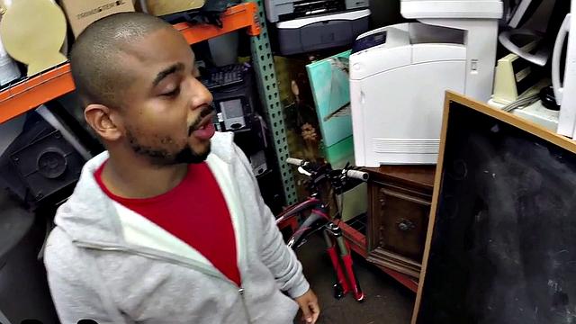 Amateur Black gaypawn banged in 3some by owners