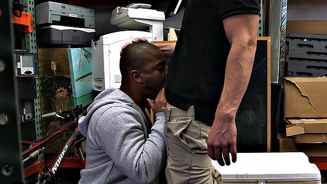 Amateur Black gaypawn banged in 3some by owners