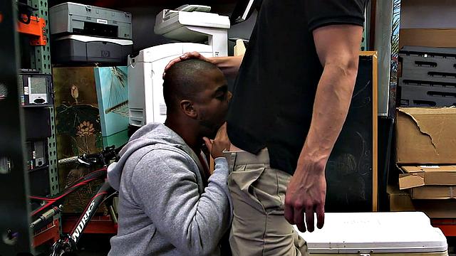 Amateur Black gaypawn banged in 3some by owners