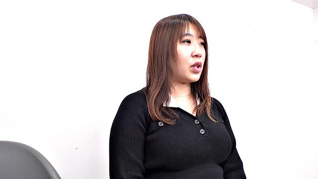 Thick And Busty Rumi Kawasaki In First Porn Scene