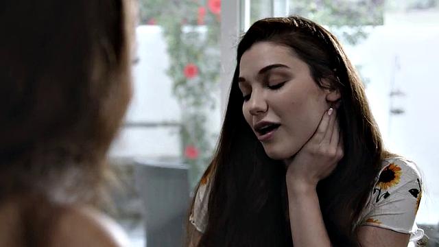 Big booty lesbian babes eating pussy