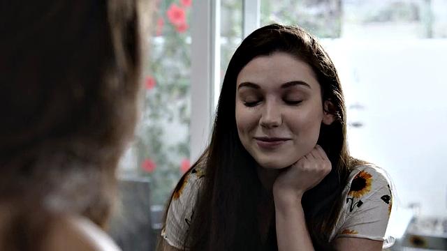 Big booty lesbian babes eating pussy