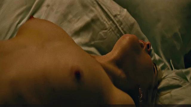 Zoe Lister-Jones nude sex