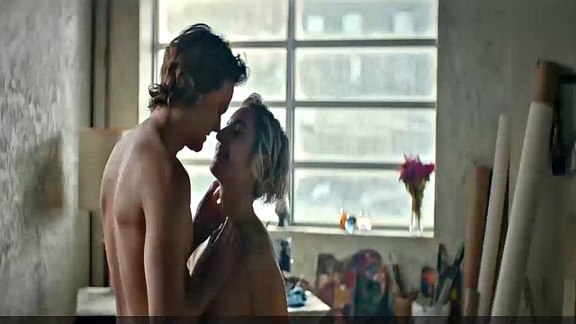 Zoe Lister-Jones nude sex