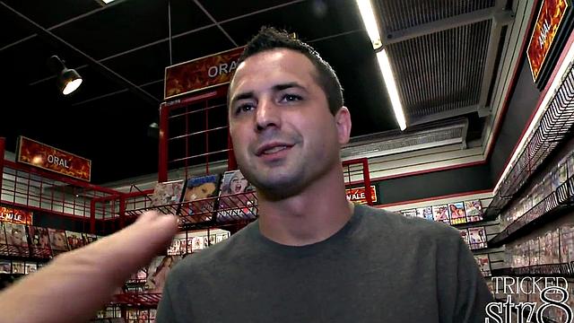 Straight gloryhole baited