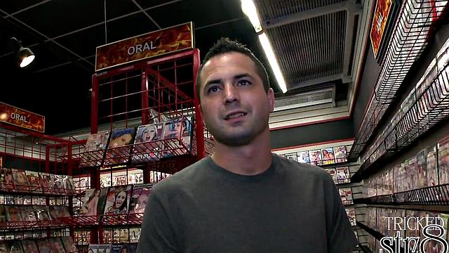 Straight gloryhole baited