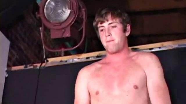 We look in on amateur Zack Perry, naked in the bedroom and stroking his big dick to a porn video. After a serious wank session, and edging himself several times, Zack akes quite a mess on his bedcover.